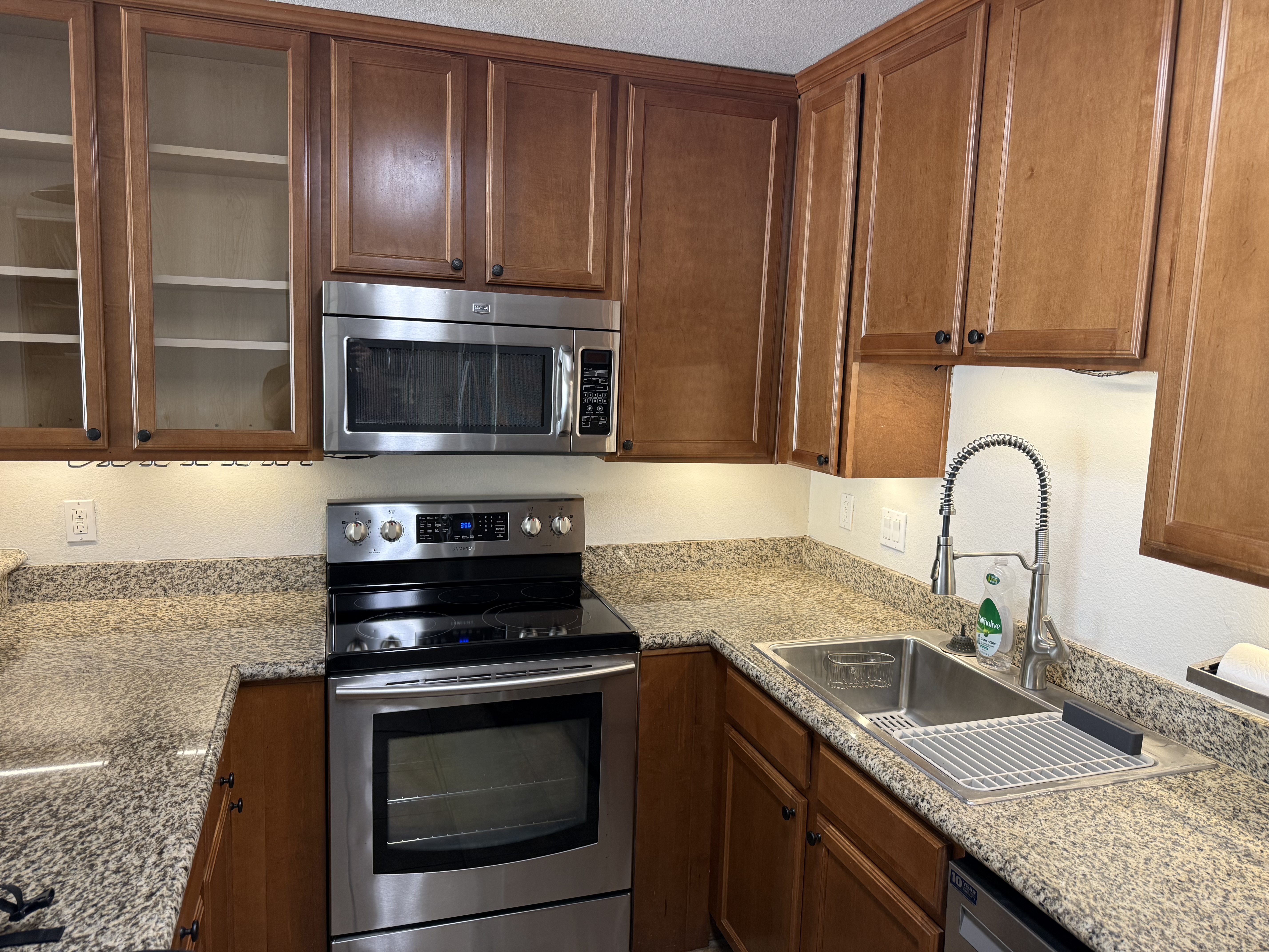 North Park - 3030 Suncrest Dr